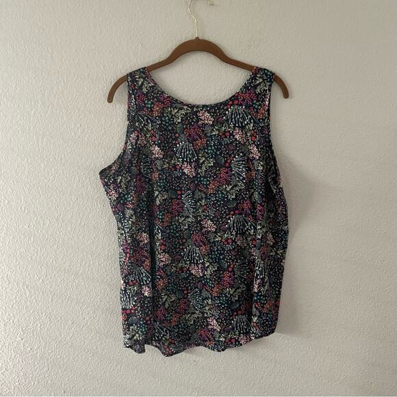 Dark Floral Tank Top Plus Size XXL - Picture 3 of 6